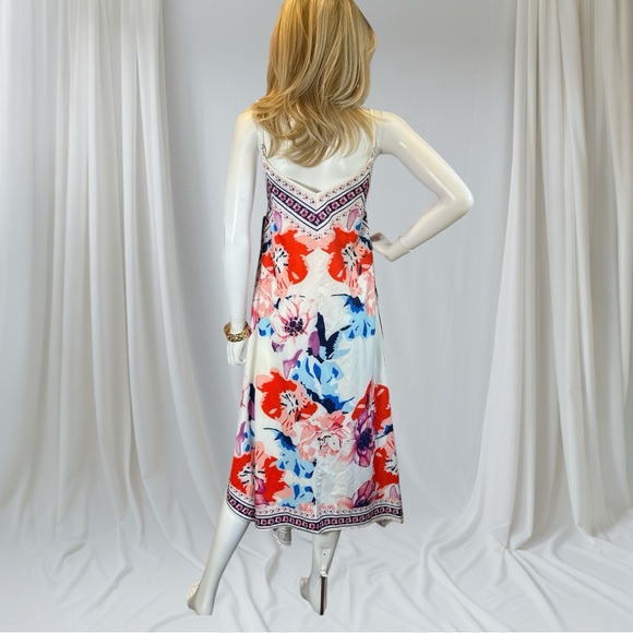Romeo & Juliet Couture Dress NWT - Picture 4 of 9